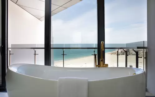 high_resolution_300dpijumeirahatsaadiyatislandresortsaadiyatsuitebathroom1 high_resolution_300dpijumeirahatsaadiyatislandresortsaadiyatsuitebathroom1