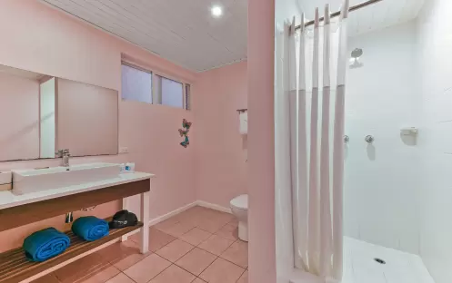 47-room-mixed-view-bathroom 47-room-mixed-view-bathroom