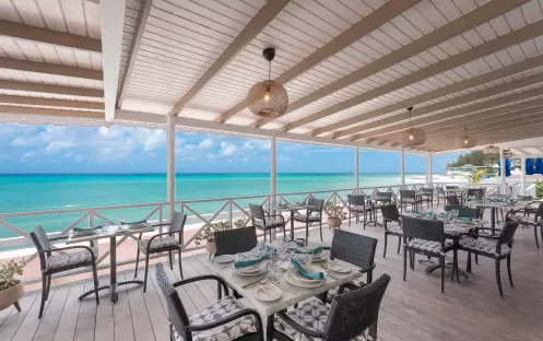 55-reef-bar-and-grill-deck 55-reef-bar-and-grill-deck