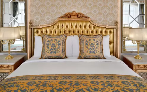 middle-east-holidays-dubai-raffles-the-palm-dubai-deluxe- room middle-east-holidays-dubai-raffles-the-palm-dubai-deluxe- room