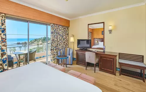 Bedroom with sea view Bedroom with sea view