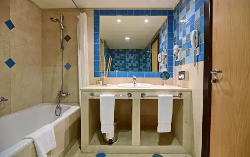 bathroom bathroom