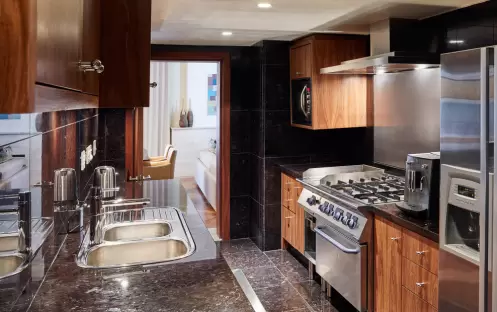 One and Only Cape Town - Island Family Suite Kitchen One and Only Cape Town - Island Family Suite Kitchen