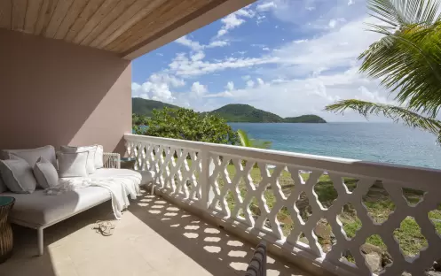 10 - Cliff Suite Bedroom Terrace (styled)