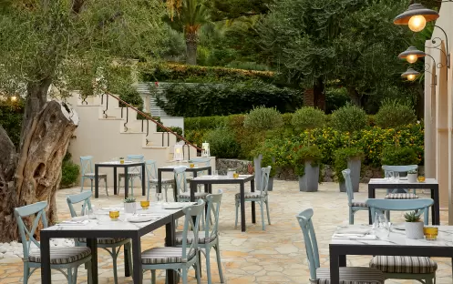 2.-Platea-Outside_marbella19-0383 2.-Platea-Outside_marbella19-0383