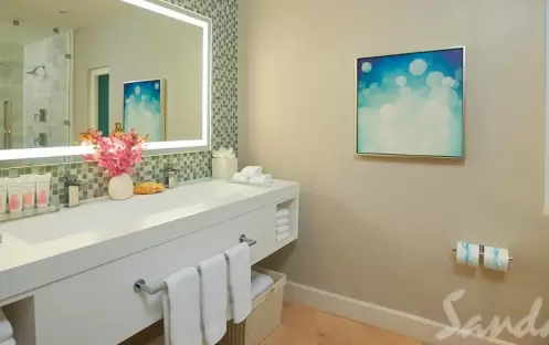 Island Village One Bedroom Butler Villa Suite w Private Pool - V1PP Bathroom Island Village One Bedroom Butler Villa Suite w Private Pool - V1PP Bathroom