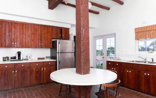 Three Bedroom Full Kitchen Water View Cottage Three Bedroom Full Kitchen Water View Cottage