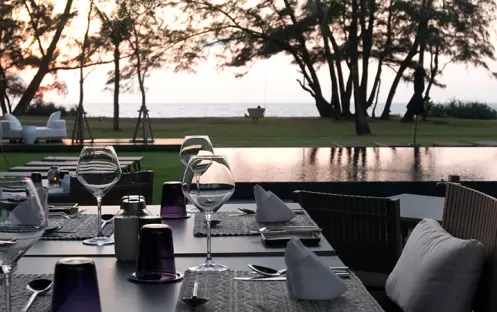 restaurant restaurant