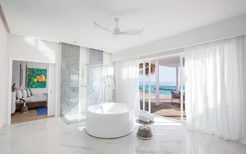 Emerald Maldives - Presidential Water Villa Bathtub Emerald Maldives - Presidential Water Villa Bathtub