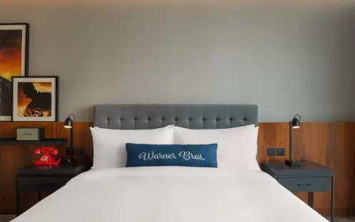 WB Abu Dhabi - King Artist Room with Yas Theme Parks Access  Bed Detail WB Abu Dhabi - King Artist Room with Yas Theme Parks Access  Bed Detail