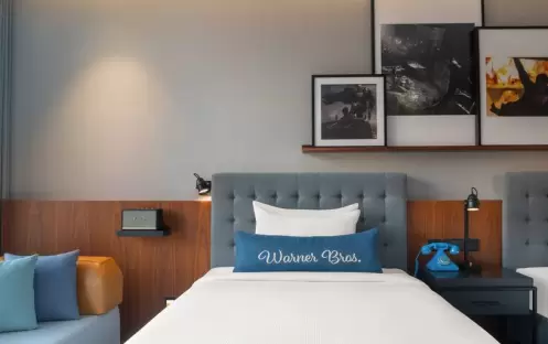 WB Abu Dhabi Two Double Beds Artist Room with Yas Theme Park Access -  Bed Detail WB Abu Dhabi Two Double Beds Artist Room with Yas Theme Park Access -  Bed Detail