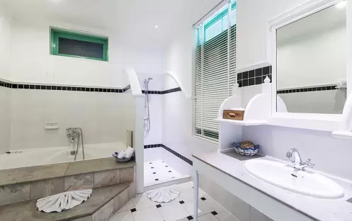 Cape Panwa - Panwa Lodge Bathroom Cape Panwa - Panwa Lodge Bathroom