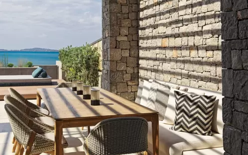 Extreme WOW Beachfront Infinity Three Bedroom Villa Extreme WOW Beachfront Infinity Three Bedroom Villa