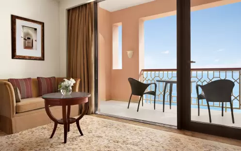 Shangri-La-Al-Husn-Resort-and-Spa---Panoramic-Seaview-King---1437220 Shangri-La-Al-Husn-Resort-and-Spa---Panoramic-Seaview-King---1437220