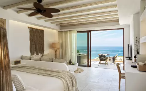 Honeymoon Suite Sea View with Outdoor Jetted Tub Honeymoon Suite Sea View with Outdoor Jetted Tub