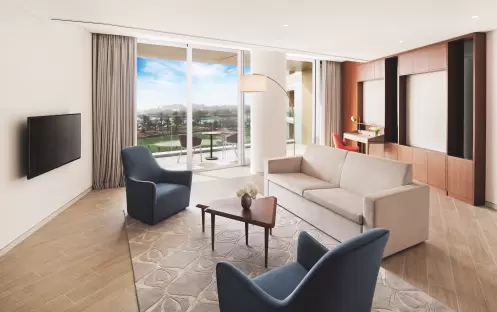 RESORT COURSE ONE BEDROOM SUITE RESORT COURSE ONE BEDROOM SUITE