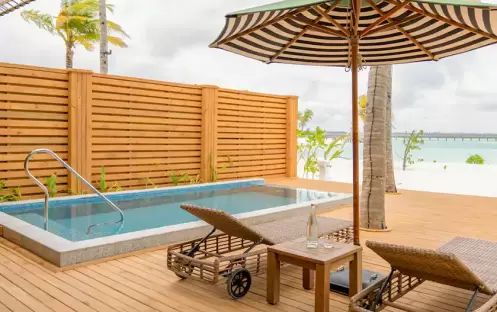 Junior Beach Suite with Pool Junior Beach Suite with Pool