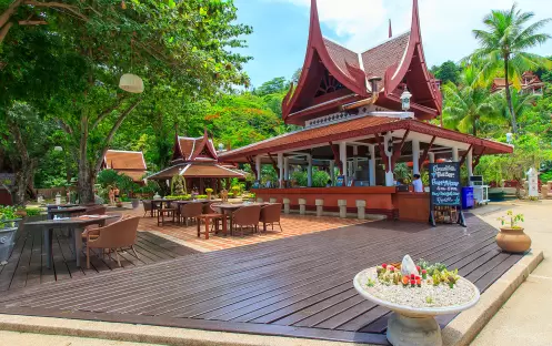 Crocodile Bar & Grill Crocodile Bar & Grill