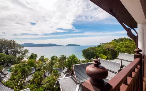 Seaview Hillside with Terrace Bathtub Seaview Hillside with Terrace Bathtub