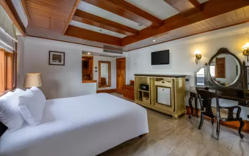 Seaview Hillside with Terrace Bathtub Seaview Hillside with Terrace Bathtub