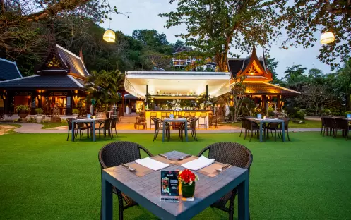 Old Siam Thai Royalty Beachfront Restaurant Old Siam Thai Royalty Beachfront Restaurant