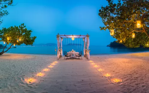 Romantic Private Beachfront Cabana Dining Romantic Private Beachfront Cabana Dining