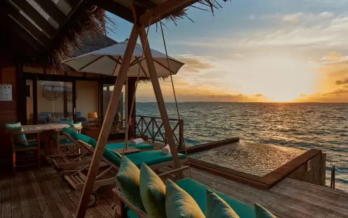 Sunset Water Villa with Infinity Pool Sunset Water Villa with Infinity Pool