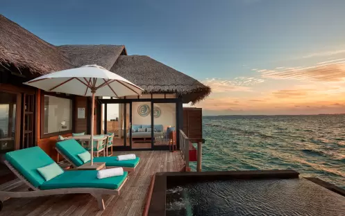 Sunset Water Villa with Infinity Pool Sunset Water Villa with Infinity Pool
