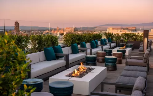 RISE Rooftop Lounge RISE Rooftop Lounge