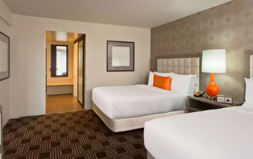 Deluxe Room Queen Deluxe Room Queen