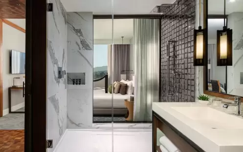 Dream Hollywood - 1 King bed with Balconcy Silver Bathroom Dream Hollywood - 1 King bed with Balconcy Silver Bathroom