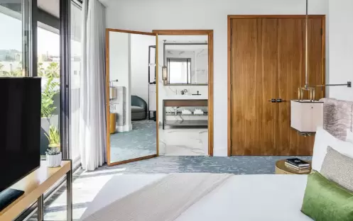Dream Hollywood - One Bedroom King Suite with Balcony Platinum Dream Hollywood - One Bedroom King Suite with Balcony Platinum