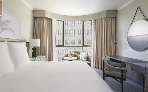 Beverly Wilshire, A Four Seasons Hotel Signature Room King_001 Beverly Wilshire, A Four Seasons Hotel Signature Room King_001