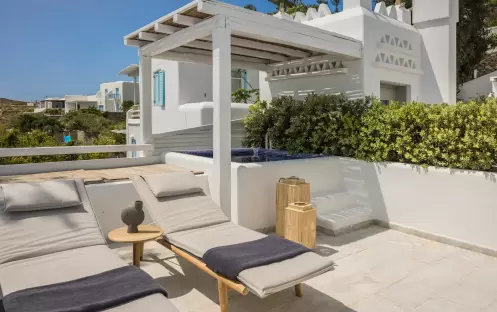 DELUXE ROOM WITH PLUNGE POOL DELUXE ROOM WITH PLUNGE POOL