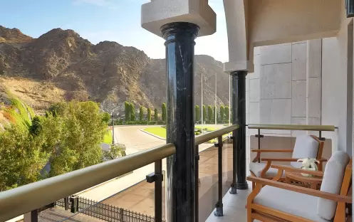 Al-Bustan-Ritz-Carlton-Hotel-Deluxe-King-Mountain-View-Room-Balcony
