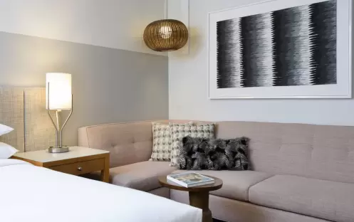 Renaissance Palm Springs Hotel - Guest Room Renaissance Palm Springs Hotel - Guest Room