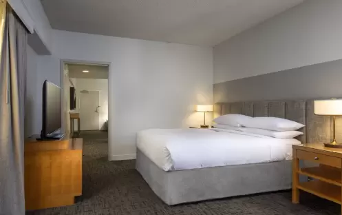 Renaissance Palm Springs Hotel - 1 Bedroom Executive Suite Renaissance Palm Springs Hotel - 1 Bedroom Executive Suite