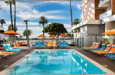 Shore Hotel