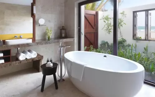 Anantara Al Baleed - Three Bedroom Royal Beach Villa Washroom Anantara Al Baleed - Three Bedroom Royal Beach Villa Washroom