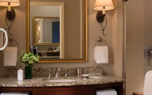 Riverview Deluxe King Riverview Deluxe King