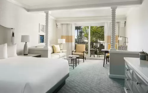 1 King Bed Oversize Resort View 1 King Bed Oversize Resort View