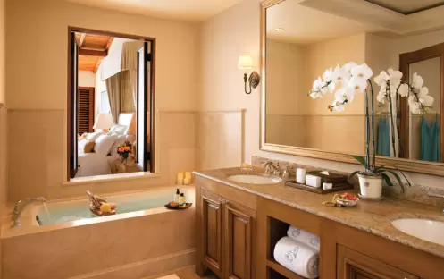 The Resort at Pelican Hill - Garden View Bungalow Bathroom The Resort at Pelican Hill - Garden View Bungalow Bathroom