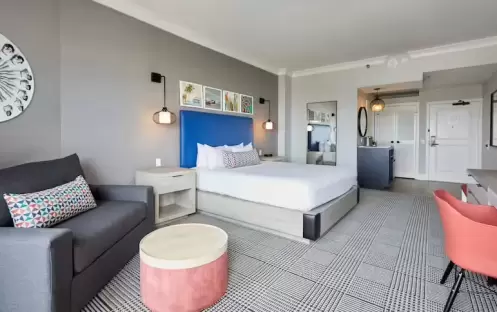 The-Waterfront-Beach-Resort-Resort-View-1-King-Bed-Detail The-Waterfront-Beach-Resort-Resort-View-1-King-Bed-Detail