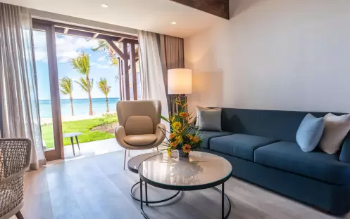Le Meridien Il Maurice - Beach Bliss Junior Suite King Living Area Le Meridien Il Maurice - Beach Bliss Junior Suite King Living Area