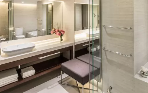 Pan Pacific Singapore - Skyline Suite Bathroom Pan Pacific Singapore - Skyline Suite Bathroom