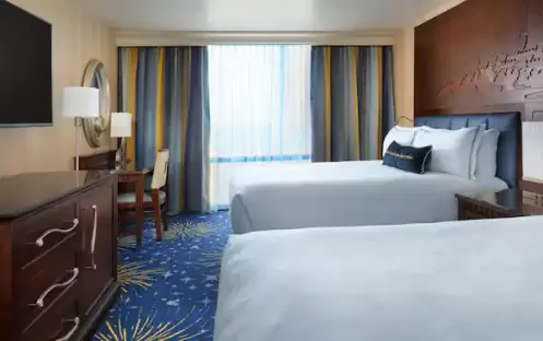 Disneyland Hotel - Deluxe View Room Disneyland Hotel - Deluxe View Room