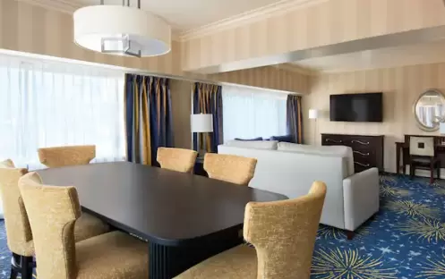 Disneyland Hotel - Two Bedroom Family Suite Dining Area Disneyland Hotel - Two Bedroom Family Suite Dining Area