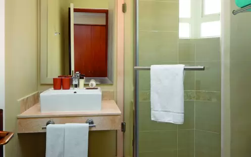 Shandrani Beachcomber Resort & Spa - Two Bedroom Family Apartment Ground Floor Bathroom Shandrani Beachcomber Resort & Spa - Two Bedroom Family Apartment Ground Floor Bathroom