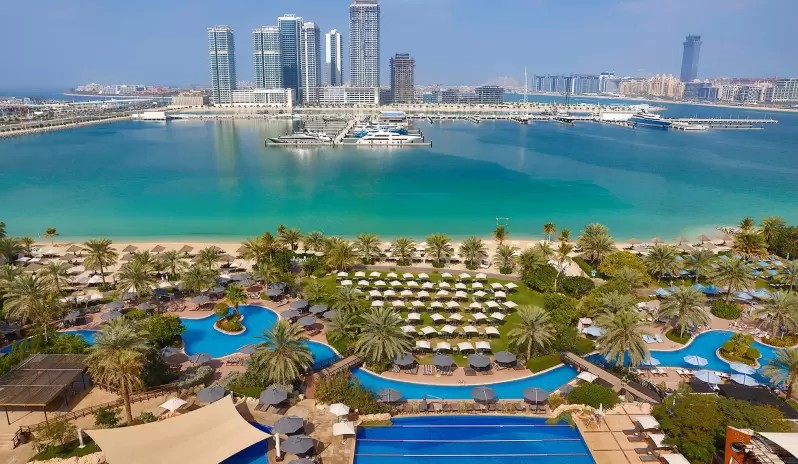 WESTIN DUBAI MINA SEYAHI - Pool and Beach WESTIN DUBAI MINA SEYAHI - Pool and Beach