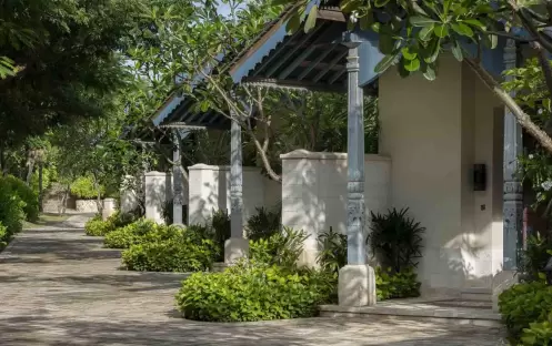 Jumeirah Bali - Ocean Villa With Private Pool Front door